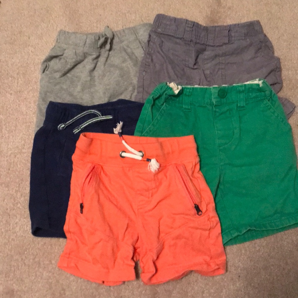Boys size 2T shorts